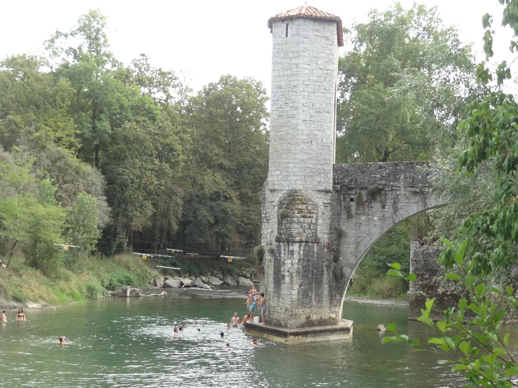 Le Pelerine Villa Sauveterre-de-Bearn Dış mekan fotoğraf